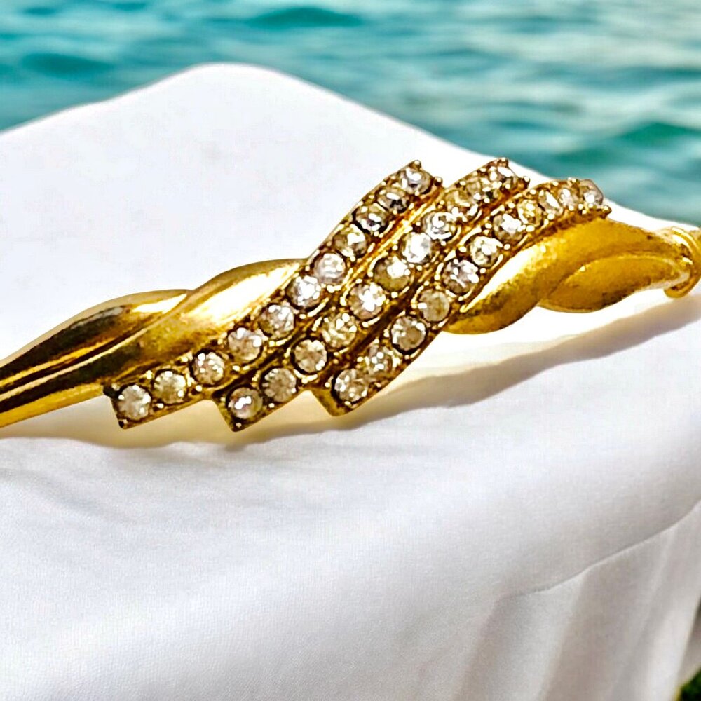 Vintage Bracelet Gold-tone Prong Clear Rhinestones Rows flaw - as is
